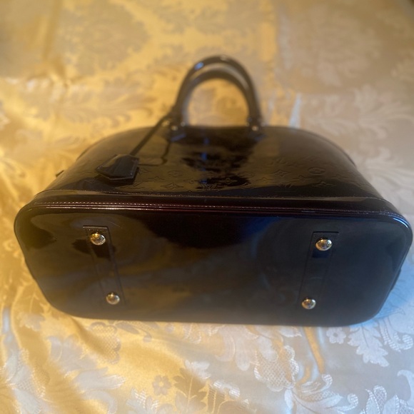 Louis Vuitton Vernis Alma MM Burgundy - Picture 8 of 14